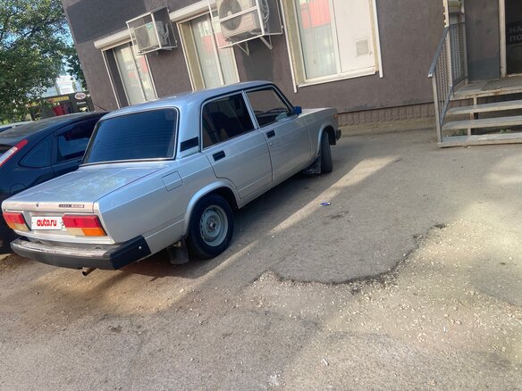 2010 Lada (ВАЗ) 2107, серебристый, 230000 рублей - вид 3