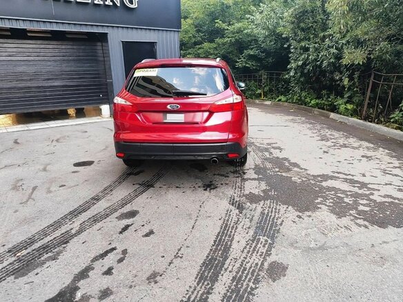 2013 Ford Focus III, красный, 650000 рублей - вид 1