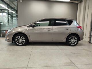 2013 Toyota Auris II, бежевый, 1255000 рублей, вид 5