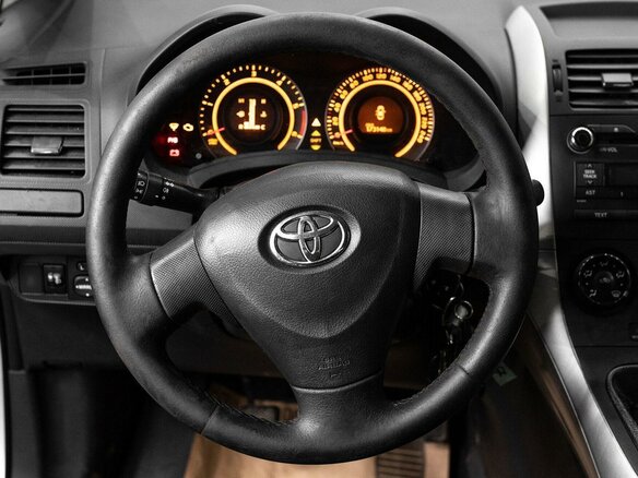 2009 Toyota Auris I, серебристый, 950000 рублей - вид 10