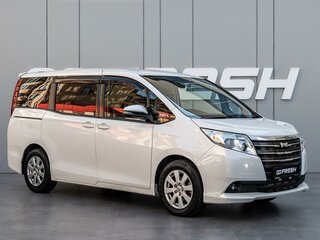 2015 Toyota Noah III (R80), белый, 1745000 рублей, вид 1