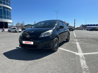 2011 Toyota Vitz III (XP130), чёрный, 739999 рублей, вид 1