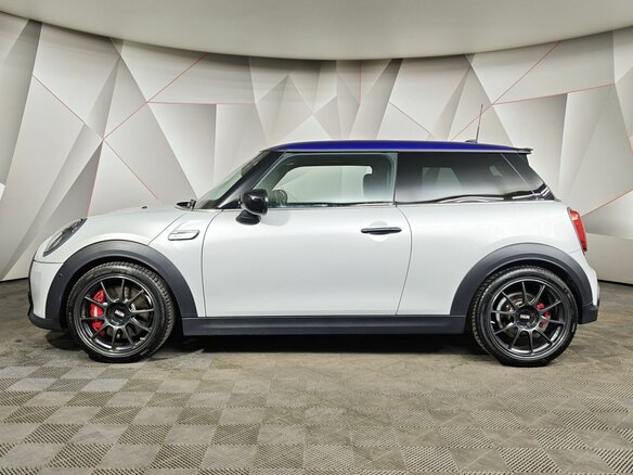 2022 Mini Hatch Cooper S III (F55/F56) Рестайлинг 2, серый, 3300000 рублей - вид 4