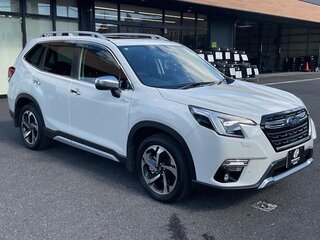 2023 Subaru Forester V Рестайлинг, белый, 2435000 рублей, вид 1