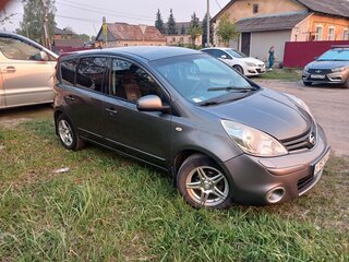 2013 Nissan Note I Рестайлинг, серый, 600000 рублей, вид 4