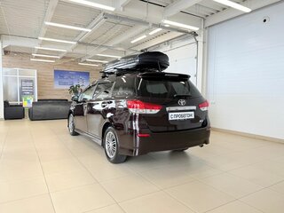 2010 Toyota Wish II, красный, 1249000 рублей, вид 4