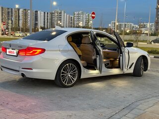 2019 BMW 5 серии 530i VII (G30/G31/G38), белый, 2850000 рублей, вид 1