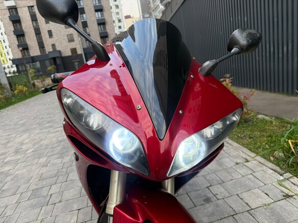 2005 Yamaha YZF-R1, красный, 600000 рублей - вид 11