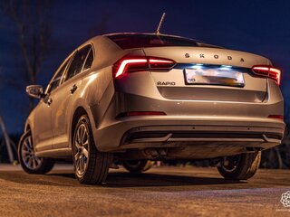 2020 Skoda Rapid II, серебристый, 2100000 рублей, вид 3