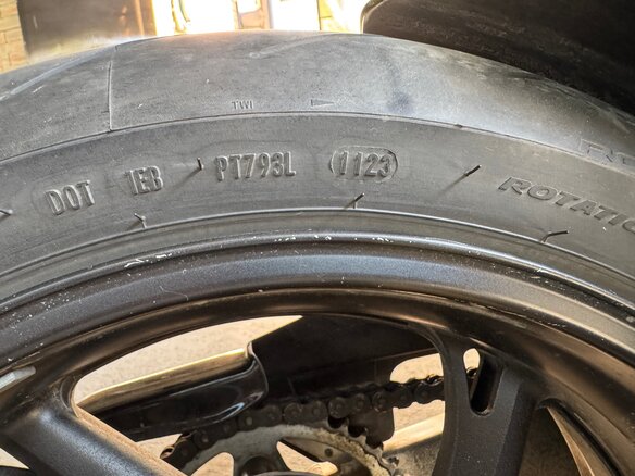 2009 Honda CB 600F Hornet, чёрный, 480000 рублей - вид 4