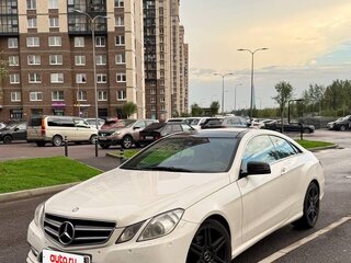 2012 Mercedes-Benz E-Класс 200 7G-Tronic IV (W212, S212, C207), белый, 1490000 рублей, вид 1