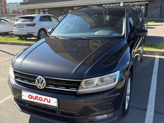 2019 Volkswagen Tiguan II, чёрный, 2000000 рублей, вид 2