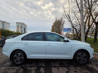 2018 Skoda Rapid I Рестайлинг, белый, 1290000 рублей, вид 2