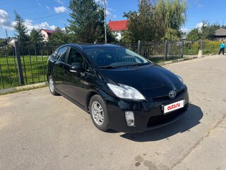 2010 Toyota Prius III (XW30), чёрный, 990000 рублей, вид 3