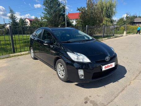 2010 Toyota Prius III (XW30), чёрный, 990000 рублей, вид 3