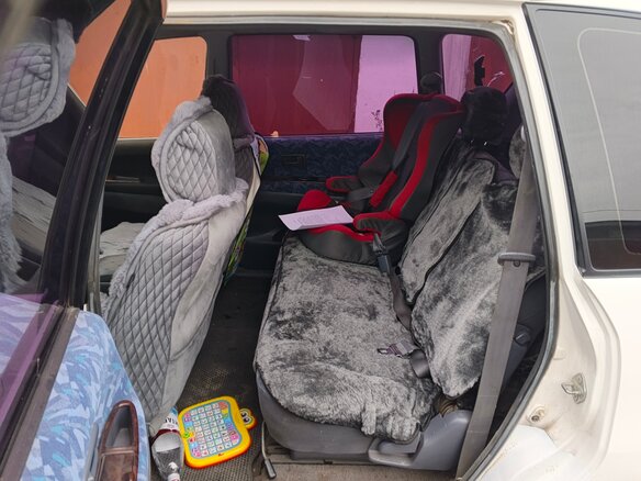 1997 Toyota Ipsum I (M10), белый, 350000 рублей - вид 12