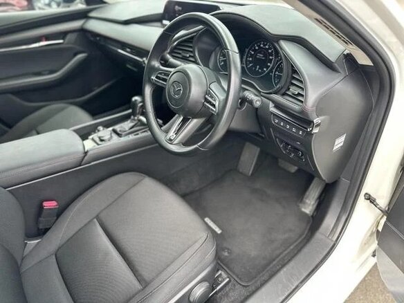 2022 Mazda 3 IV (BP), белый, 1200000 рублей - вид 14
