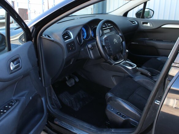 2011 Citroen C4 II, чёрный - вид 13