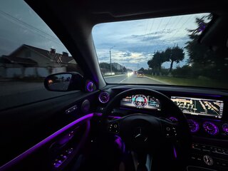2017 Mercedes-Benz E-Класс 200 V (W213, S213, C238), зелёный, 2450000 рублей, вид 2