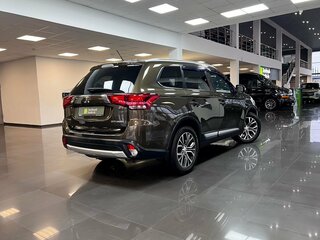 2015 Mitsubishi Outlander III Рестайлинг 2, коричневый, 1495000 рублей, вид 2