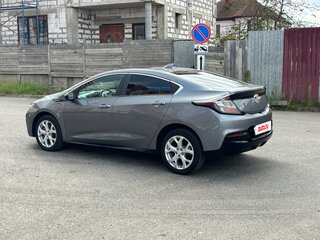 2018 Chevrolet Volt II, серый, 1650000 рублей, вид 4