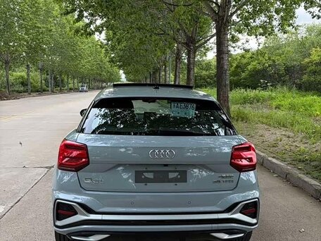 2023 Audi Q2 L 35 TFSI I Рестайлинг, серый, 1980000 рублей, вид 5