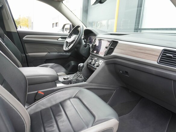 2021 Volkswagen Teramont I Рестайлинг, серый, 3625000 рублей - вид 11