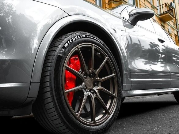 2015 Porsche Cayenne Turbo II Рестайлинг (958), серый, 4850000 рублей - вид 6