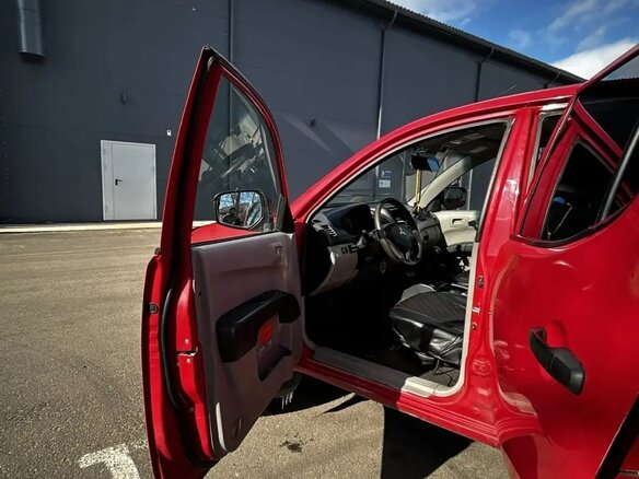 2010 Mitsubishi L200 IV, красный, 930000 рублей - вид 7