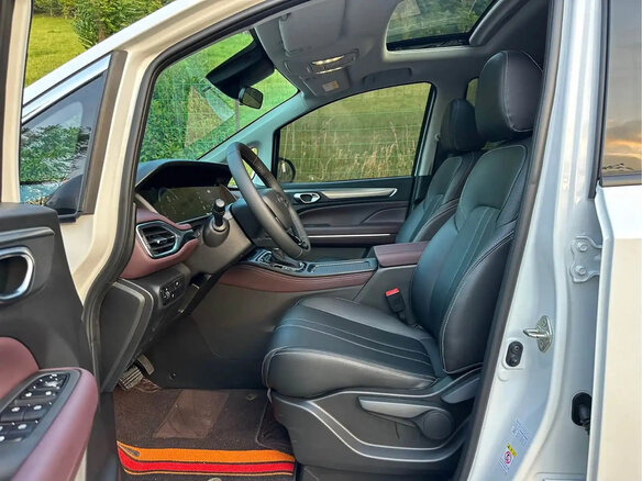2022 GAC Trumpchi M6 Pro, белый, 1750000 рублей - вид 8