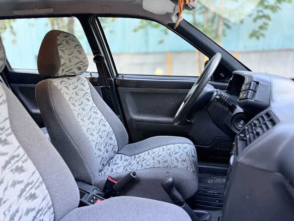2005 Lada (ВАЗ) 2111 21112, серый, 550000 рублей - вид 12