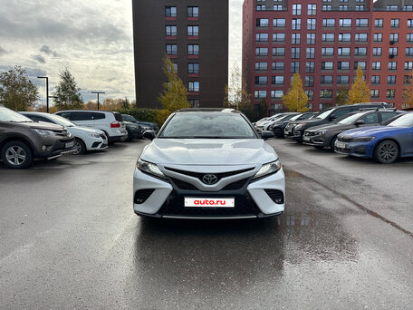2019 Toyota Camry US Market VIII (XV70), белый, 2550000 рублей, вид 3