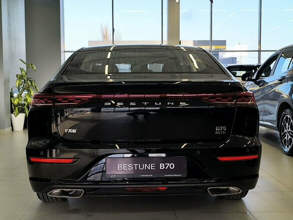 2024 Bestune B70 I Рестайлинг, чёрный, 2350000 рублей - вид 4