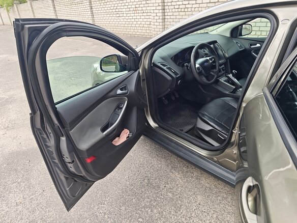 2012 Ford Focus III, коричневый - вид 11