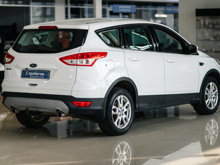 2016 Ford Kuga II, белый, 1600000 рублей, вид 4
