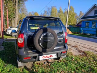 2016 Chevrolet Niva I Рестайлинг, чёрный, 700000 рублей, вид 4