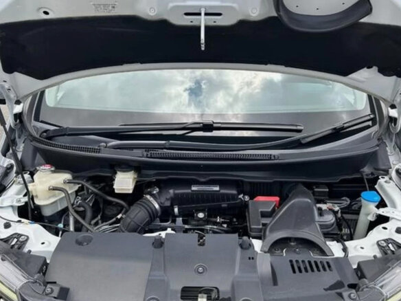 2021 Honda Stepwgn Spada V Рестайлинг, белый, 1897000 рублей - вид 19
