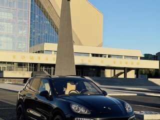 2011 Porsche Cayenne Diesel II (958), чёрный, 3300777 рублей, вид 3