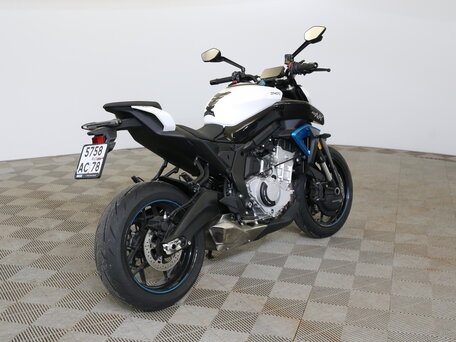 2026 CFMoto 675NK, белый, 744900 рублей, вид 5