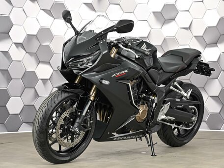 2021 Honda CBR 650R, чёрный, 879000 рублей, вид 2