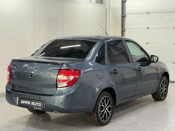 2015 Lada (ВАЗ) Granta I, серый, 469000 рублей - вид 3