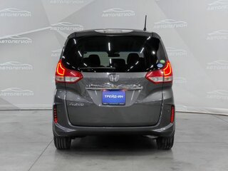 2019 Honda Freed II Рестайлинг, серый, 1460000 рублей, вид 3