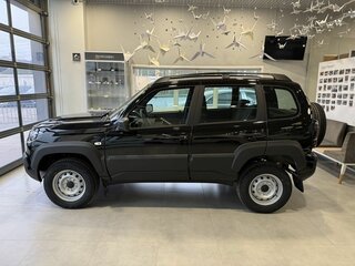 2026 Lada (ВАЗ) Niva Travel I Рестайлинг, чёрный, 1528000 рублей, вид 2