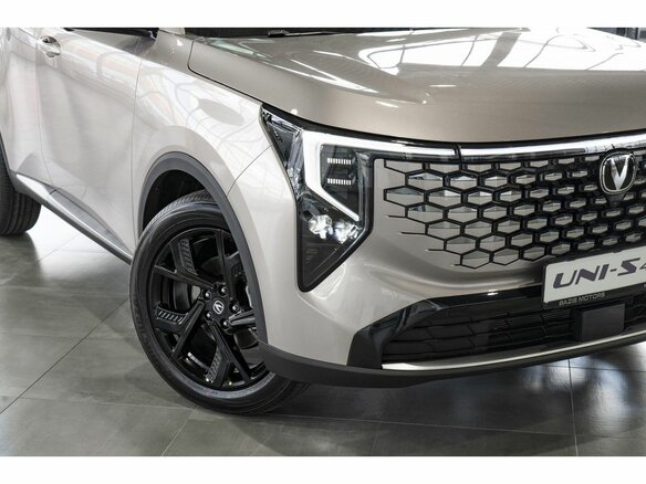 2026 Changan UNI-S I Рестайлинг, золотистый - вид 23