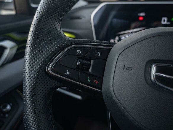 2023 Geely Coolray (Binyue Cool) I Рестайлинг, серый - вид 18