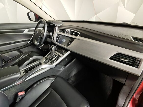 2019 Geely Atlas I, красный, 1395000 рублей - вид 12
