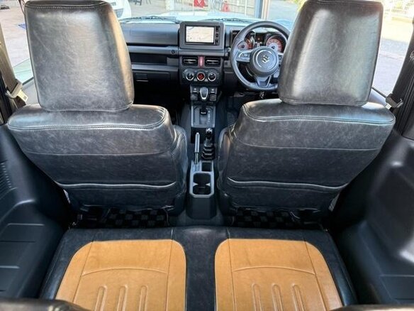 2022 Suzuki Jimny Sierra IV, белый - вид 12