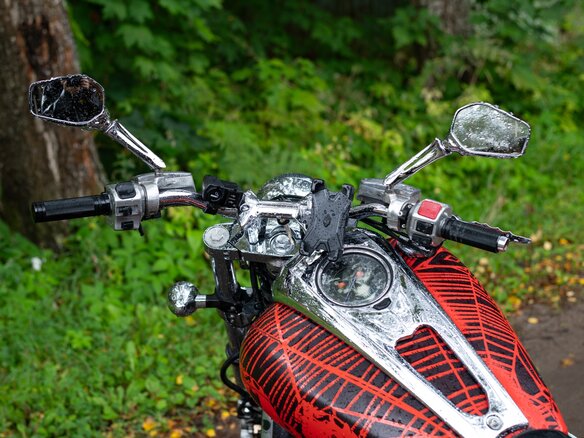 2010 Yamaha XV 1900, красный - вид 5
