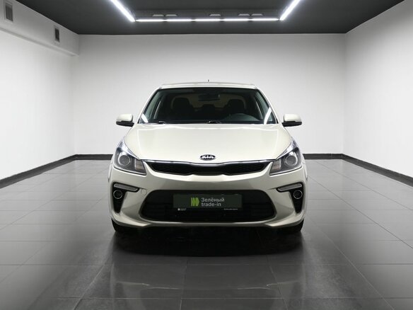 2017 Kia Rio IV, бежевый, 1200000 рублей - вид 2