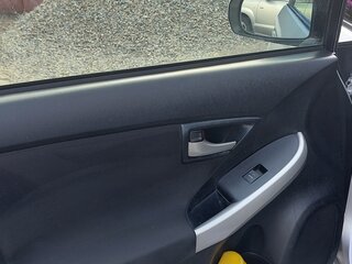 2015 Toyota Prius III Рестайлинг (XW30), серебристый, 1250000 рублей, вид 5